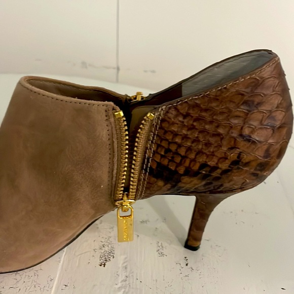 Michael Kors suede and snake embossed leather bootie/boots/shoes/heels  9.5 - Picture 9 of 12